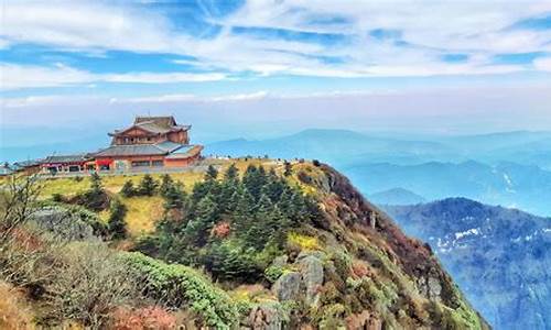 8月峨眉山天气如何_峨眉山八月天气