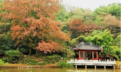 南京景点排行榜前十名京鸡鸣寺_南京景点排行榜前十名