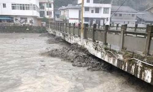 四川暴雨_四川天气